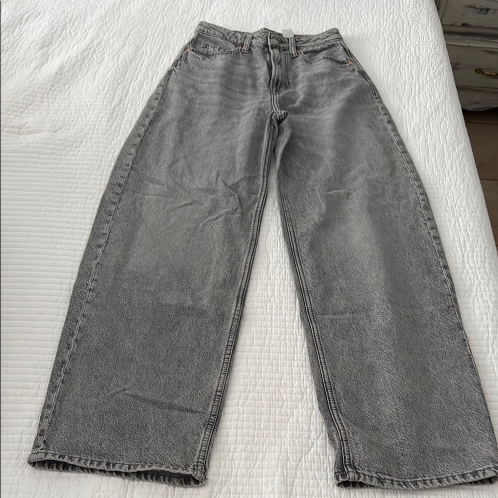 Gray Wide-Leg Jeans
